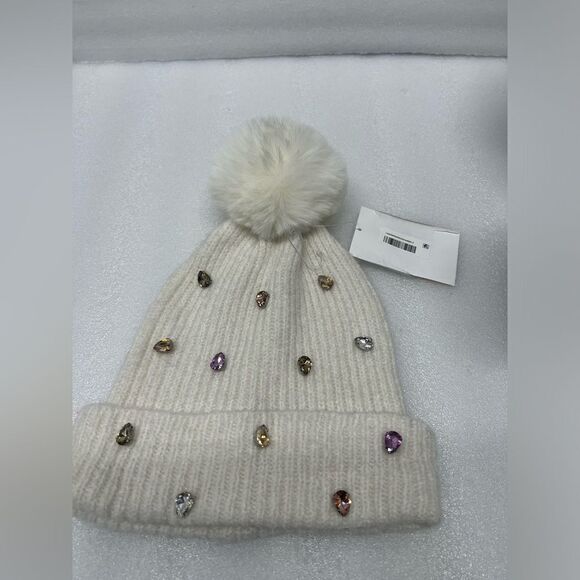 INC international concepts beanie hat - Picture 2 of 6